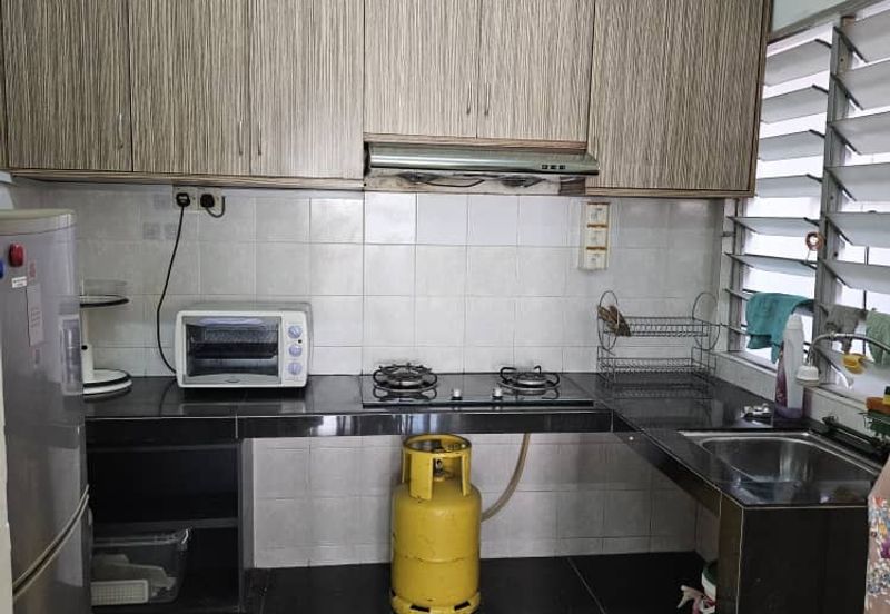 Medan Putra Condominium