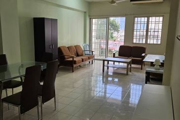 Medan Putra Condominium