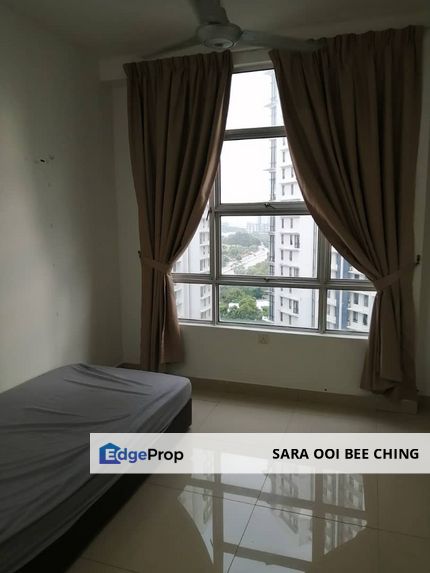 Strata title ready Tenanted Service Apartment Walking  Distance to MMU , Selangor, Cyberjaya