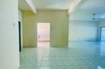 Jalan Ukay Perdana 4/2