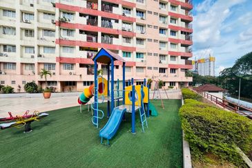 Bintang Mas Condominium