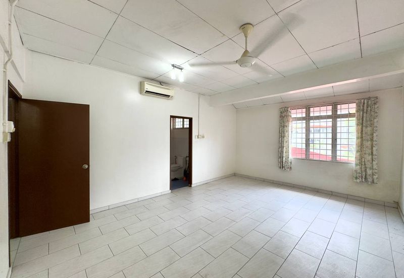 Jalan Pantai Murni 1