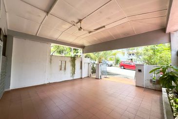 Jalan Pantai Murni 1