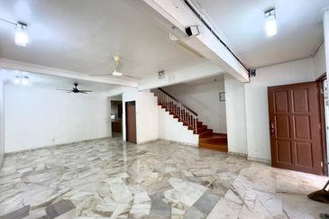 Jalan Pantai Murni 1