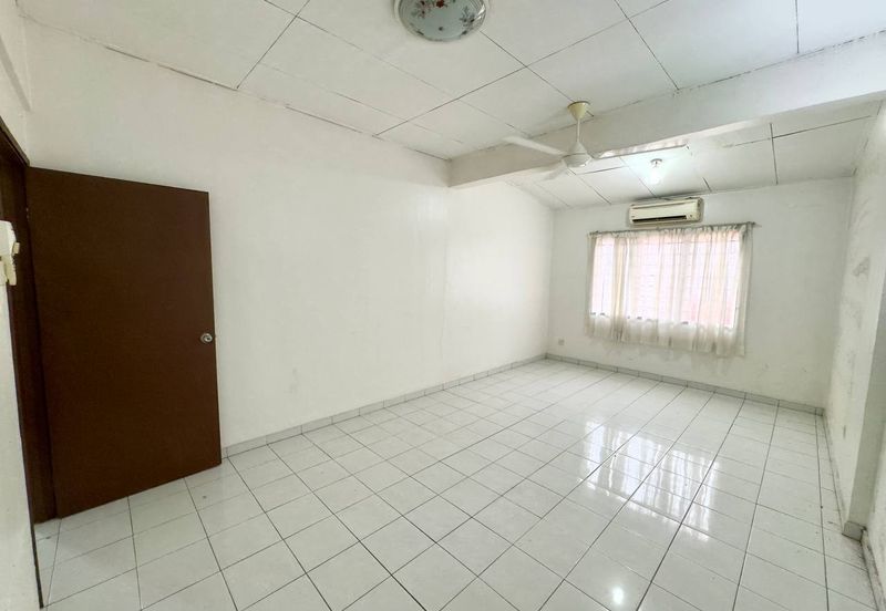 Jalan Pantai Murni 1