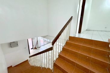 Jalan Pantai Murni 1