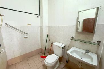 Jalan Pantai Murni 1