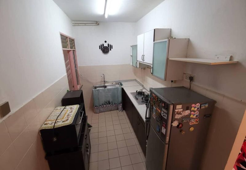 Sri Melor (Mulberry Court)