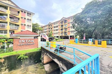 Intan Apartment