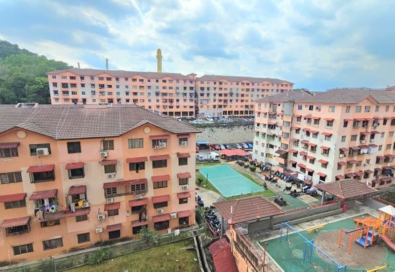 Apartment Lestari