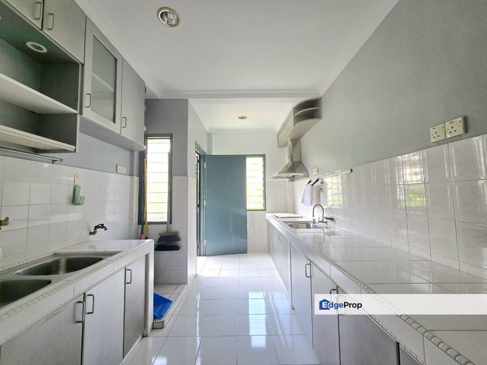 RENOVATED | Casa Venicia Lakeview, Taman Bukit Idaman, Selayang, Selangor, Selayang