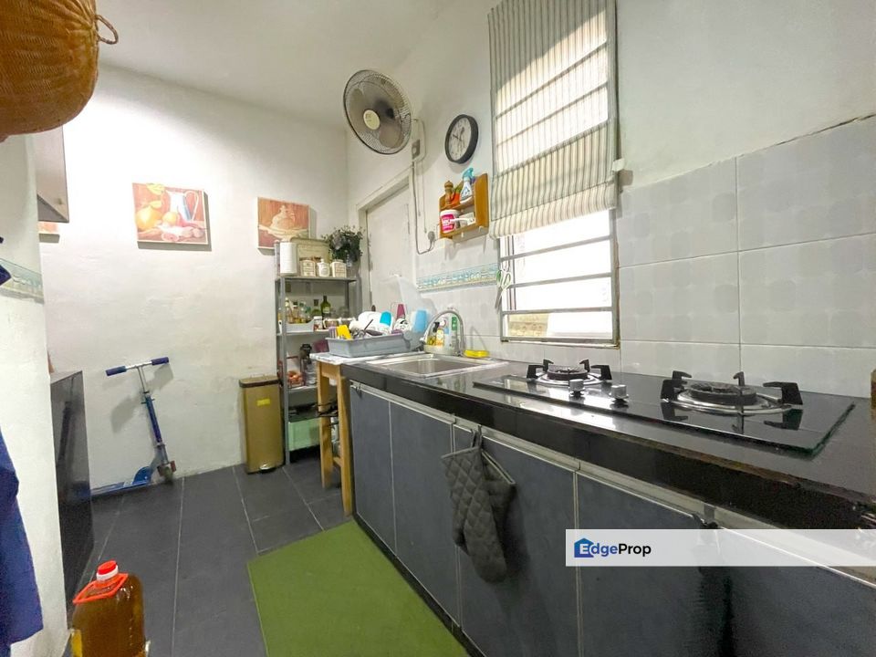 RENOVATED | 3 Storey House Selaseh 36 Taman Selaseh Fasa 2 Batu Caves, Selangor, Batu Caves 