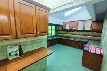 Taman Pinggiran Batu Caves