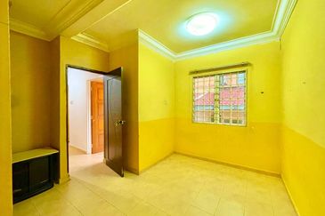 Jalan Suasana, Bandar Tun Hussein Onn