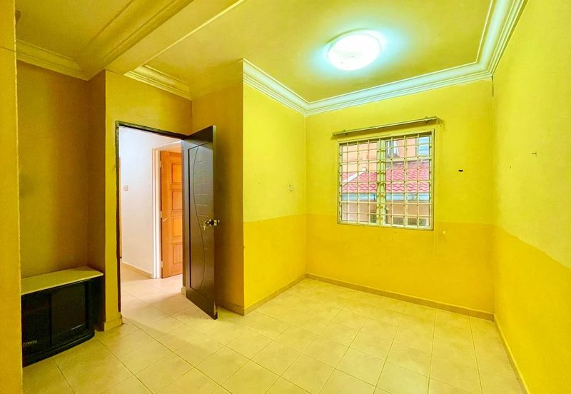 Jalan Suasana, Bandar Tun Hussein Onn