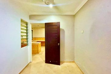 Jalan Suasana, Bandar Tun Hussein Onn