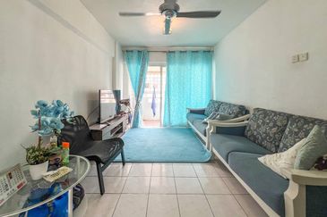 Taman Cahaya, Ampang