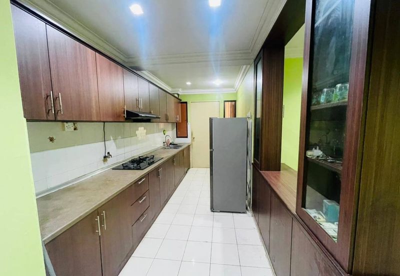 Putra Villa Kondominium