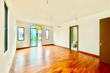 Peranakan Straits, Setia Eco Templer