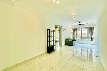 Apartment Indah, Damansara Damai