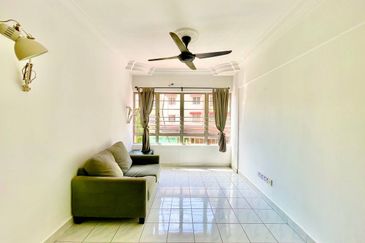 Apartment Indah, Damansara Damai