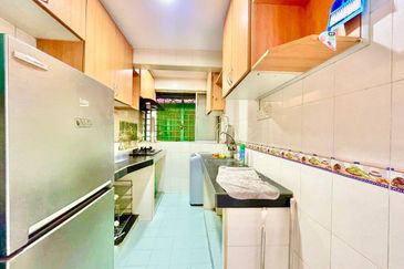 Apartment Indah, Damansara Damai