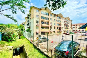 Apartment Indah, Damansara Damai