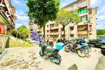 Apartment Indah, Damansara Damai