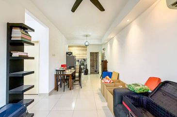 Putra Suria Residency Apartment