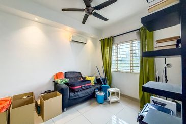 Putra Suria Residency Apartment