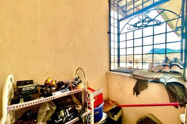 Sri Puteri (Earls Court), Ukay Perdana