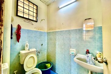 Sri Puteri (Earls Court), Ukay Perdana