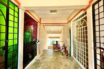 Sri Puteri (Earls Court), Ukay Perdana