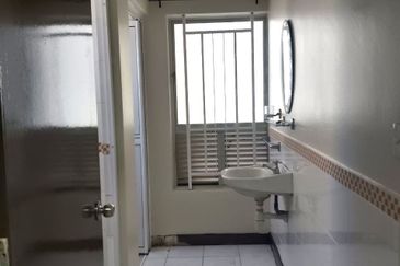 Seri Maya Condominium