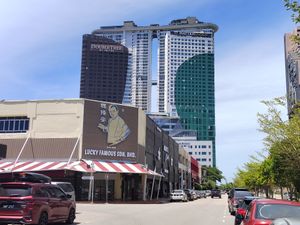 Melaka Raya Kota Syahbandar 3 Storey Shop 22x70 Facing Main Road (大路旁 ...