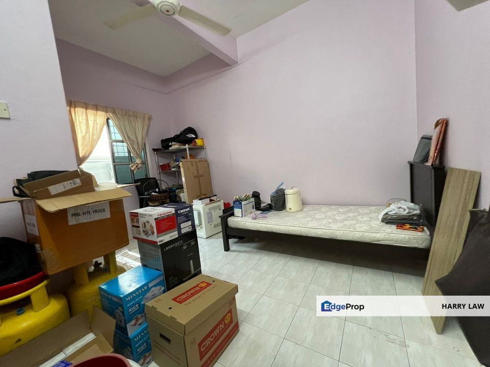 Taman bukit Cheng Freehold Double Storey Terrace non bumi below bank value , Melaka, Cheng