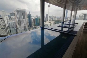 The Luxe by Infinitum