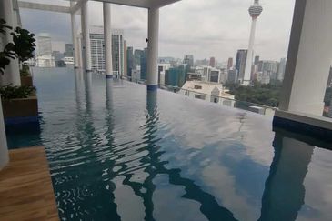 The Luxe by Infinitum