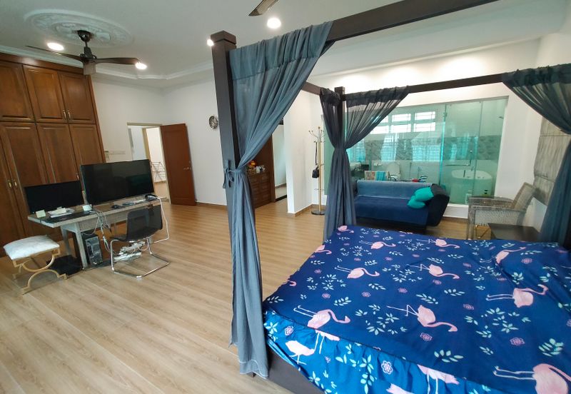 2 Storey Bungalow House at Taman Desa Old Klang Road For Sale