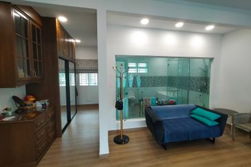 2 Storey Bungalow House at Taman Desa Old Klang Road For Sale