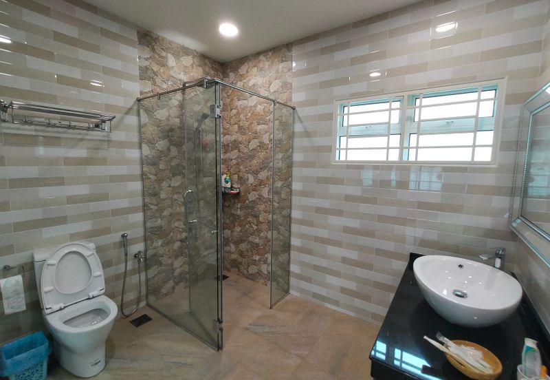 2 Storey Bungalow House at Taman Desa Old Klang Road For Sale