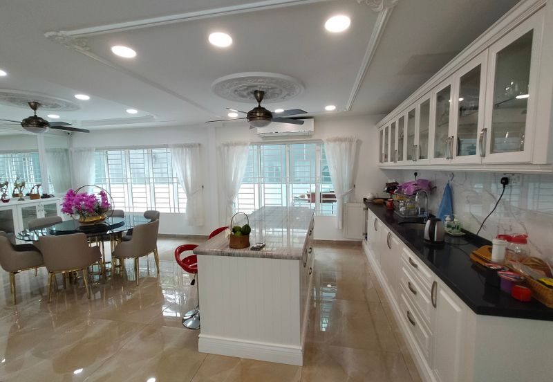 2 Storey Bungalow House at Taman Desa Old Klang Road For Sale