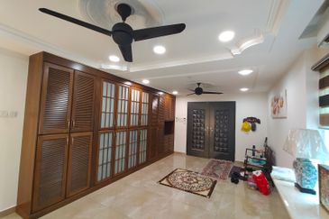 2 Storey Bungalow House at Taman Desa Old Klang Road For Sale