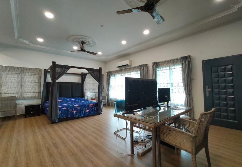 2 Storey Bungalow House at Taman Desa Old Klang Road For Sale