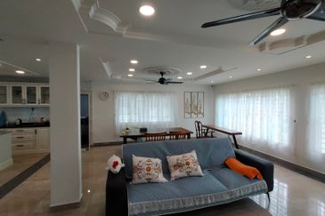 2 Storey Bungalow House at Taman Desa Old Klang Road For Sale