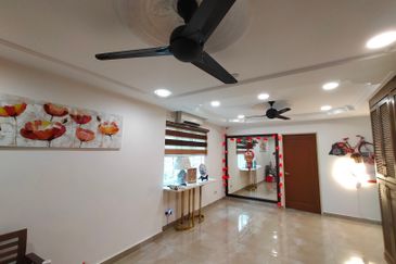 2 Storey Bungalow House at Taman Desa Old Klang Road For Sale