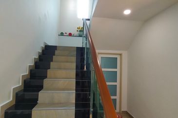 2 Storey Bungalow House at Taman Desa Old Klang Road For Sale