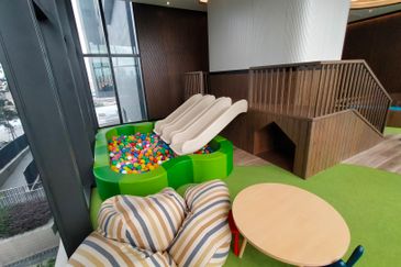 Pavilion Embassy Residence