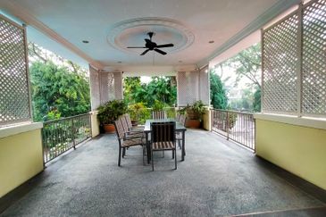 KGSAAS Golf Club, Seksyen 13