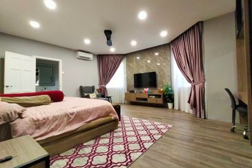 KGSAAS Golf Club, Seksyen 13